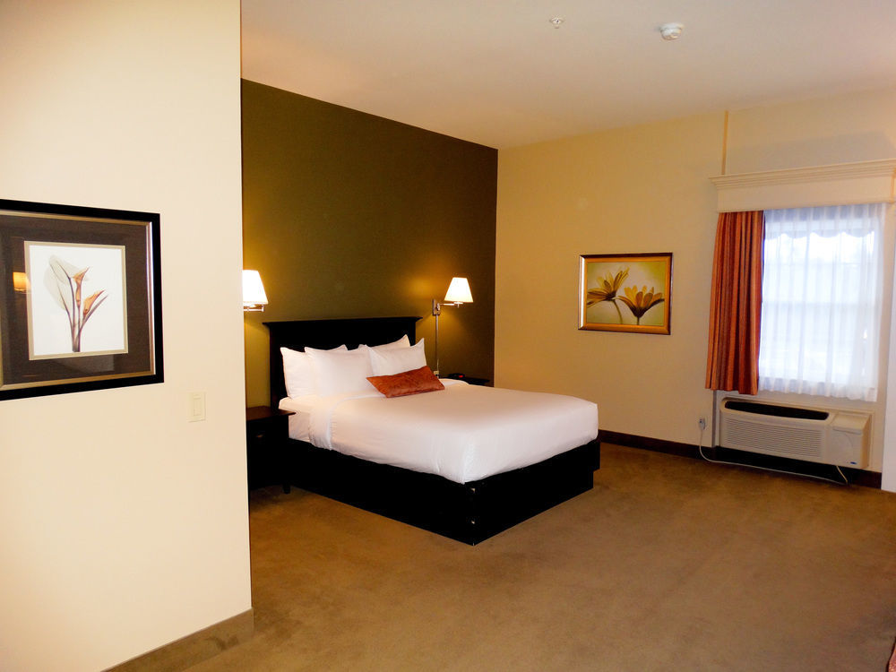 Quality Inn & Suites Quispamsis Rothesay Buitenkant foto